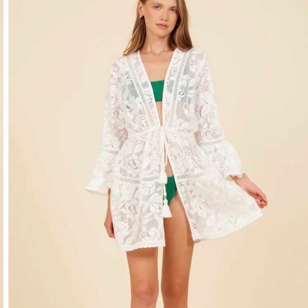 SURF GYPSY  White Floral Lace Cover-Up Tassle Tie Robe with Ruffled Sleeves  M